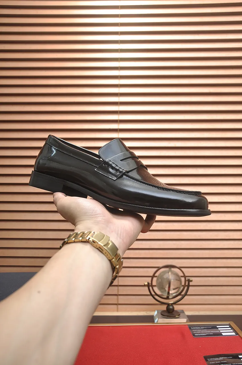 Men's shoes 💰580💶[Dior] (water-dyed cowhide lining) Dior original 1:1 high-quality factory, imported original materials, imported raw cowhide, water-dyed cowhide lining, original TPU outsole, code number: 39-44 (45 customized)